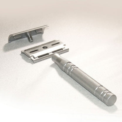 Feather Stainless Steel Double Edge Safety Razor (AS-D2)